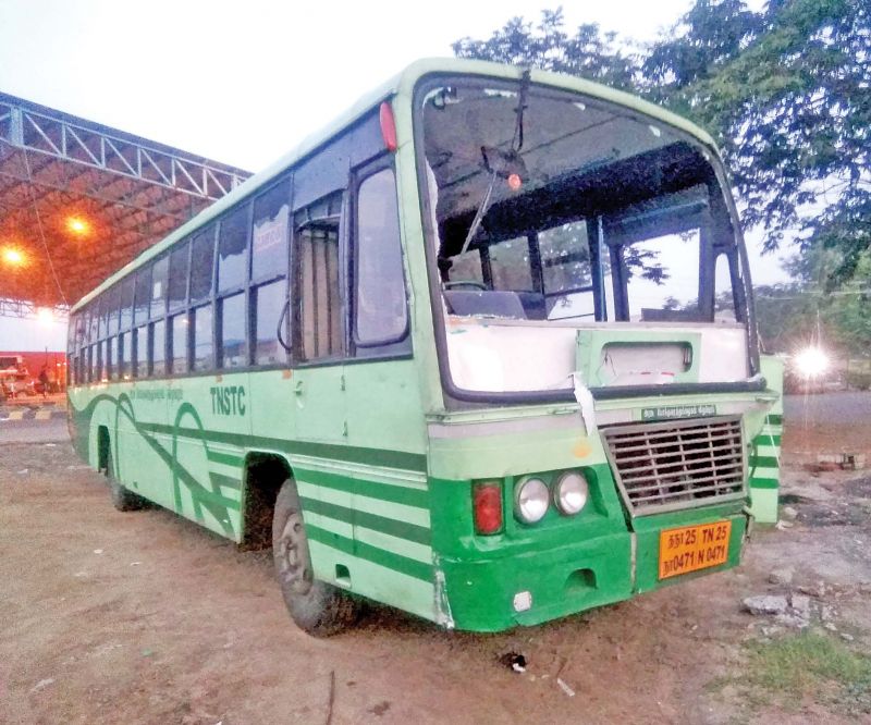  Tamil Nadu State Transport Corporation (TNSTC) bus