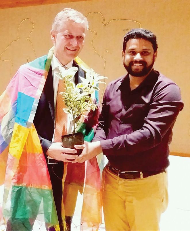 Environmentalist Abdul Ghani with UN Environment Programme (UNEP) chief Erik Solheim.