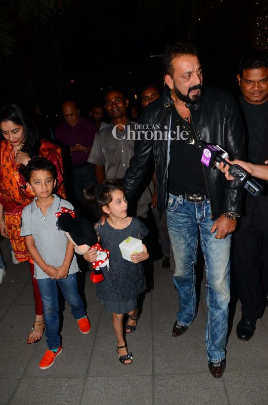 Sanjay Dutt's kids Iqra and Shahraan look cute as family goes out for dinner