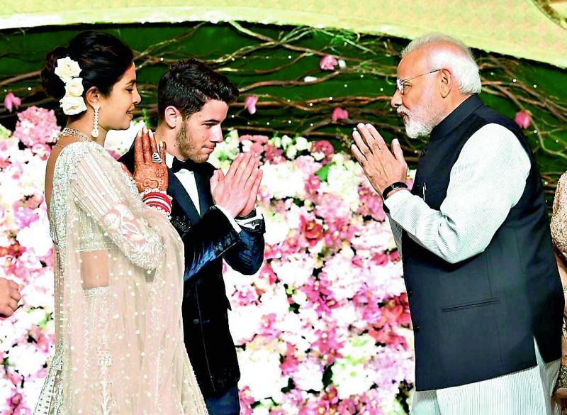 Priyanka Chopra  and Nick Jonas with PM Modi.