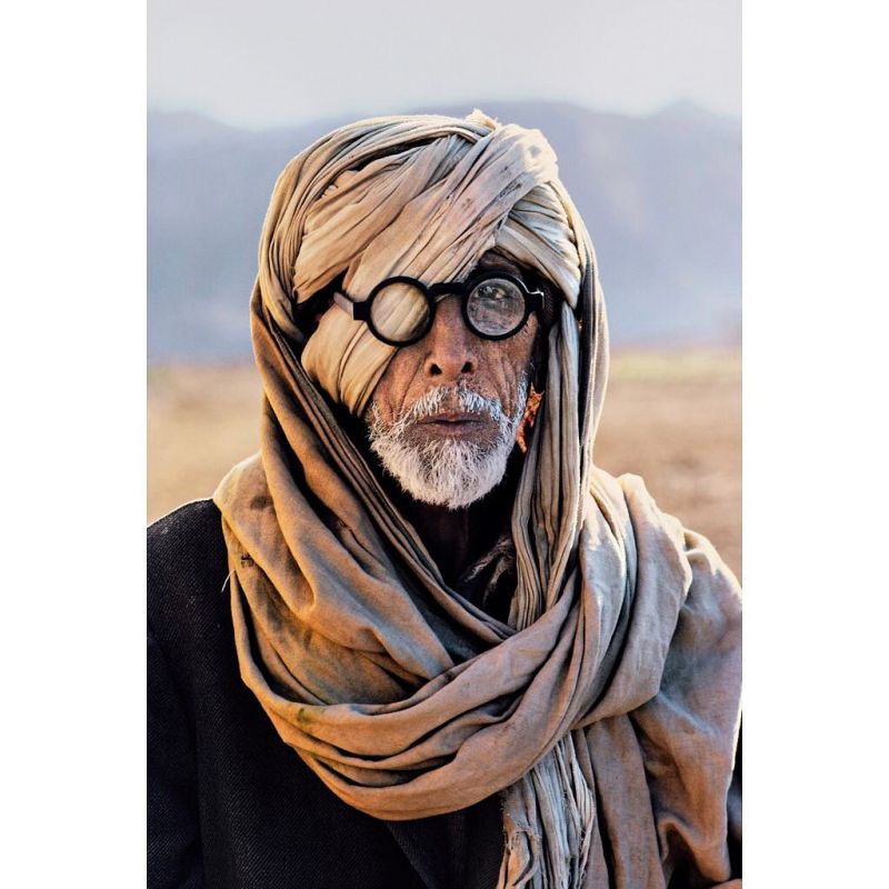 Amitabh Bachchan's alleged look from 'Thugs Of Hindostan'.