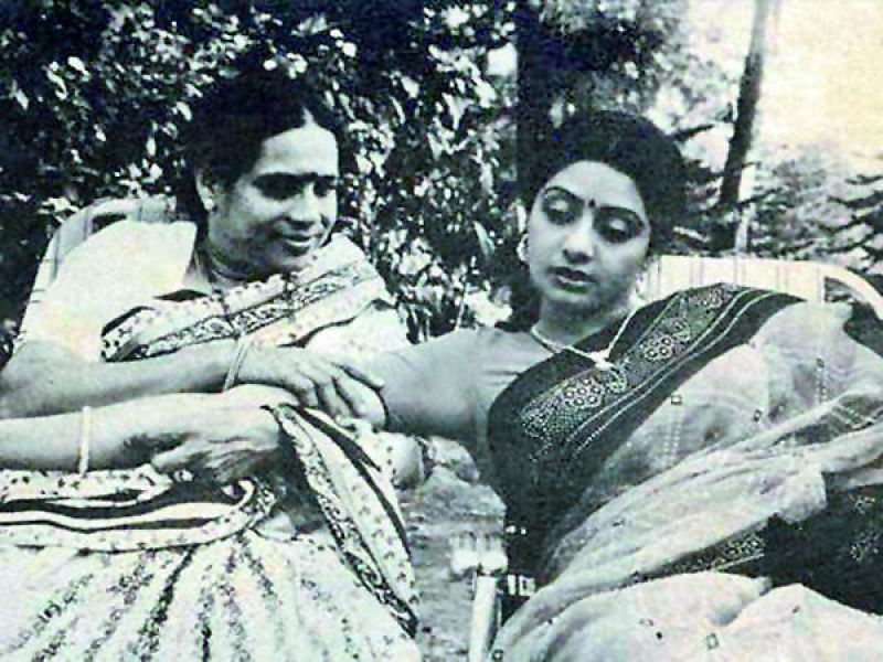 Sridevi and her mother Rajeswari Yanger