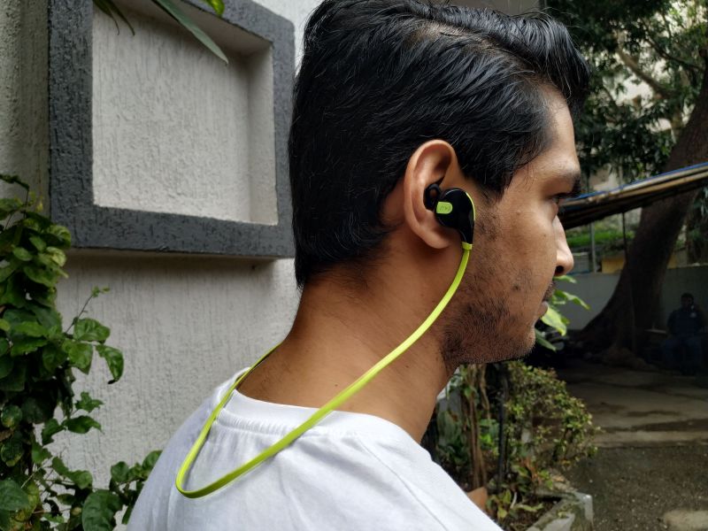 QY7 wireless sport earphone