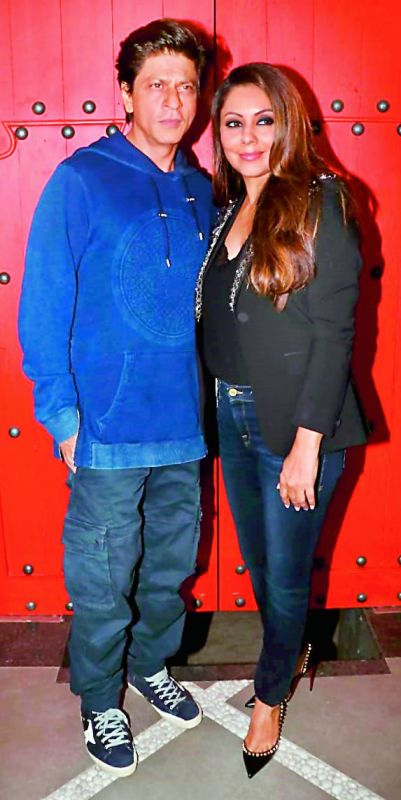 Shah Rukh Khan with wife Gauri Khan