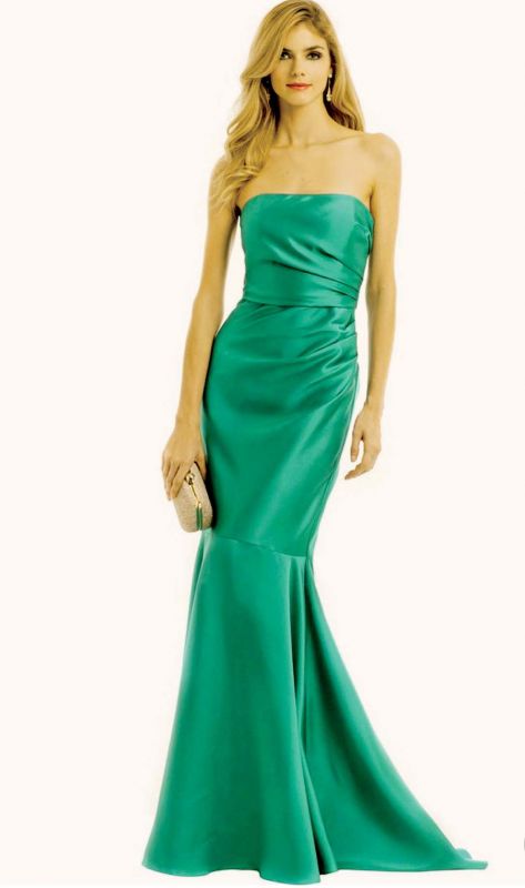 Perfect for award functions, this green gown can simply be paired with a clutch.