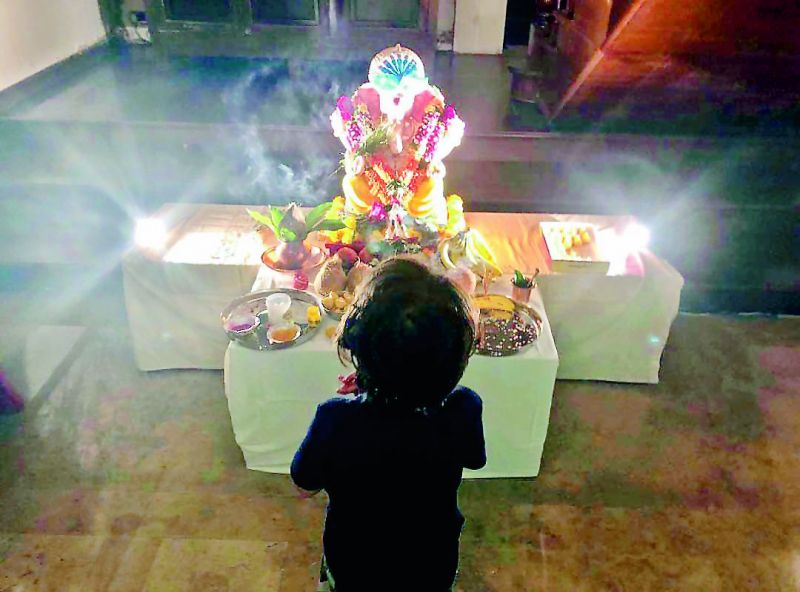 The picture of Abram uploaded by SRK on his Instagram feed.