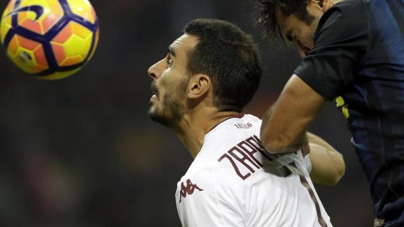 Chelsea strengthen their fullback with the signing of Davide Zappacosta. (Photo: AP)