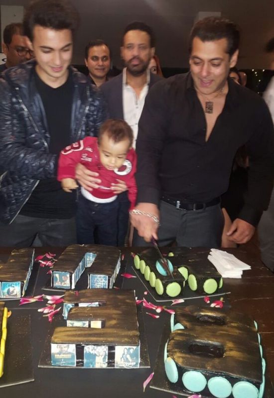 Ahil cuts cake along with Salman as he celebrates 51st birthday