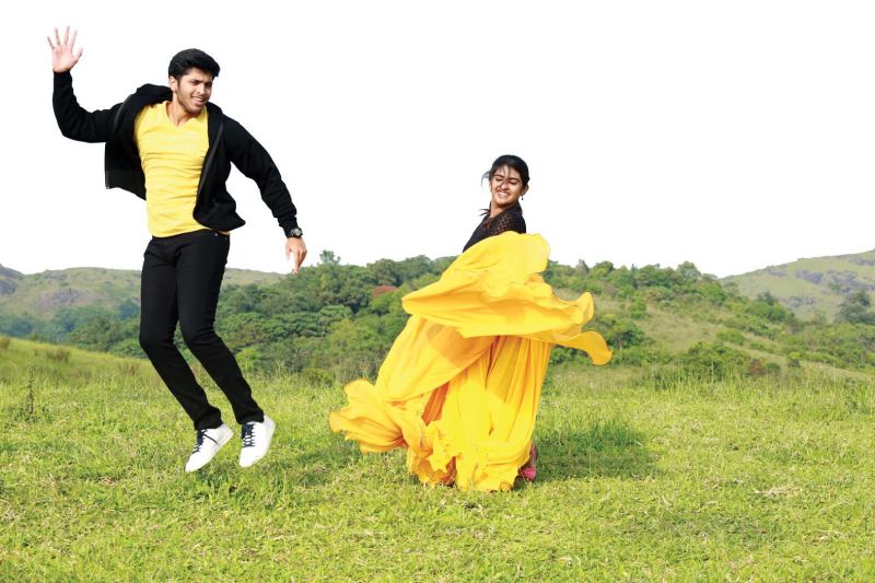 A still from Kalikkoottukaar