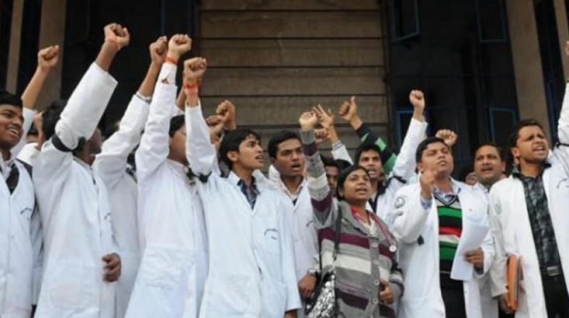 The doctors said that health of the public will be at risk if non-allopathic doctors  are allowed to practise allopathy and demanded the Union government to withdraw its decision regarding NMC.