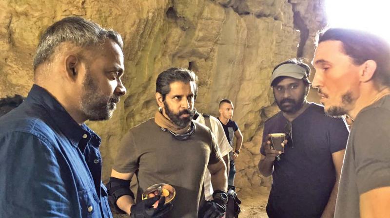 GVM and Vikram on the sets of DN.