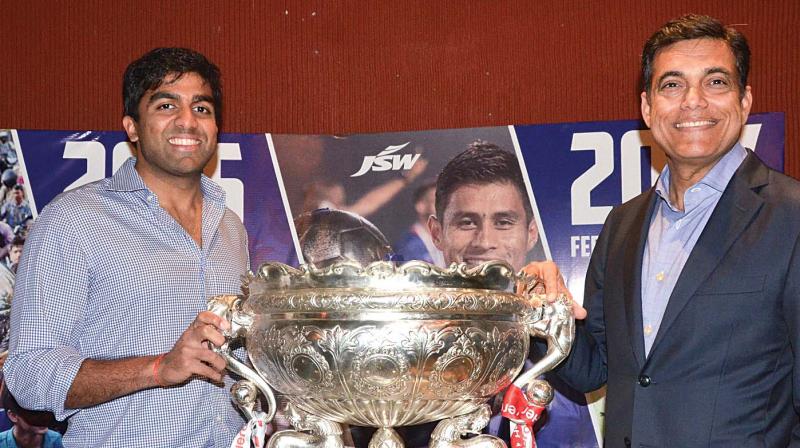 Parth Jindal and Sajjan Jindal with the Federation Cup trophy. (Photo: DC)