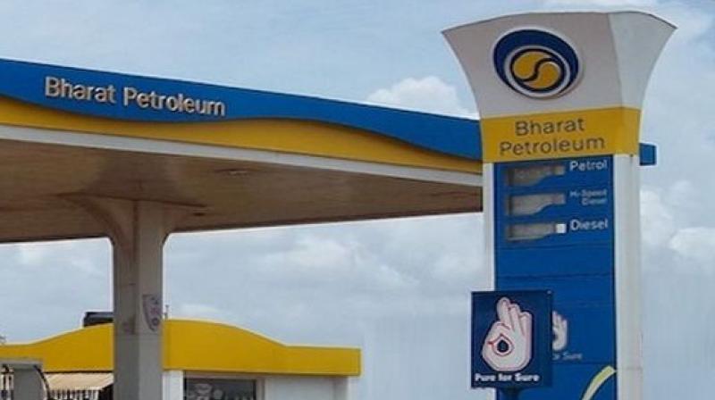 With over 13,000 fuel stations and close to 4,500 LPG outlets, BPCL serves lakhs of people on a daily basis.