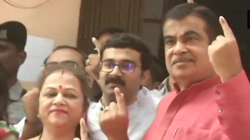 \Will win with better margin\: Nitin Gadkari casts vote in Nagpur