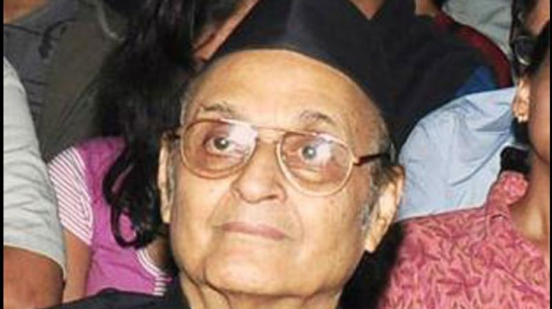 Cong leader Karan Singh suggests 4 working presidents, vice presidents for party