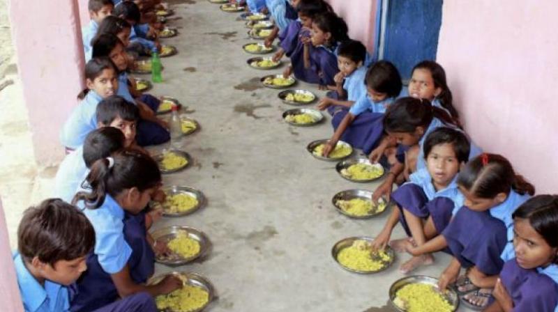 Over 900 children reported ill in last 3 yrs after having mid-day meals: HRD Ministry
