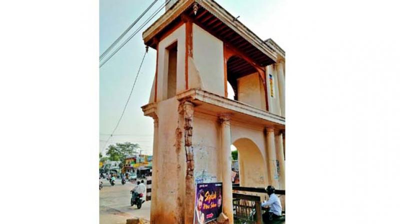 Hyderabad: Intach inspects Moula Ali kaman