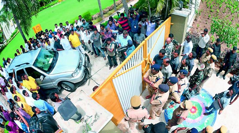 N Chandrababu Naidu begins deeksha over his house arrest