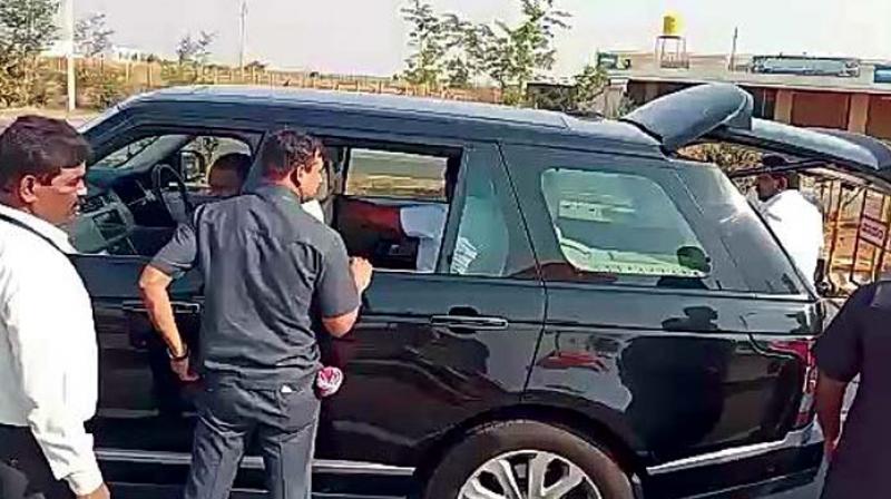 Chief Minister H.D. Kumaraswamys car being searched by police and election officials at Hirisave Checkpost in Channarayapatna, Hassan on Wednesday	 DC