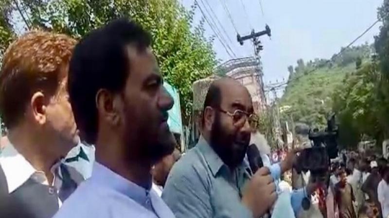 Anti-India protests in Pakistan call for jihad in Kashmir