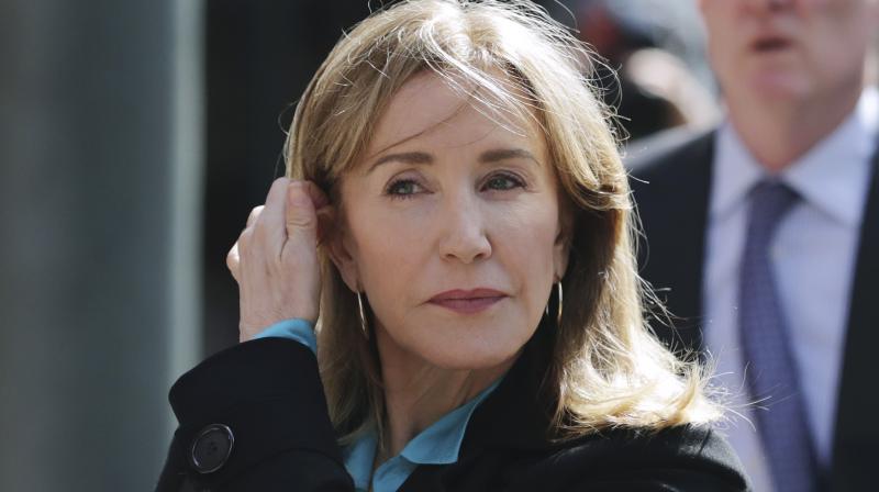 \Desperate Housewives\ actor Felicity Huffman admits role in US admission scandal
