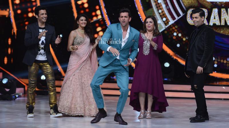 Hrithik sizzles with his dance moves on Jhalak Dikhla Jaa