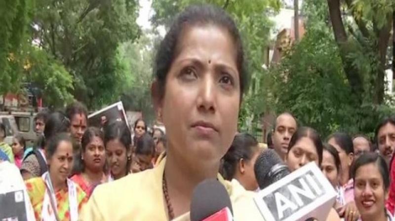 Karnataka: Mahila Congress workers demand sacking of Deputy CM Laxman Savadi