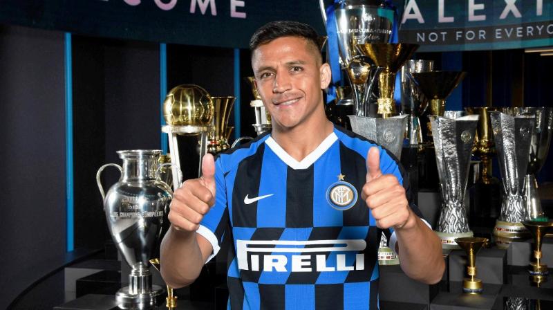 Man United\s Alexis Sanchez completes loan move to Inter