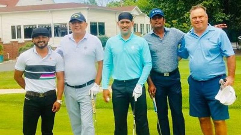 MS Dhoni spotted playing golf in US with Kedar Jadhav; see post