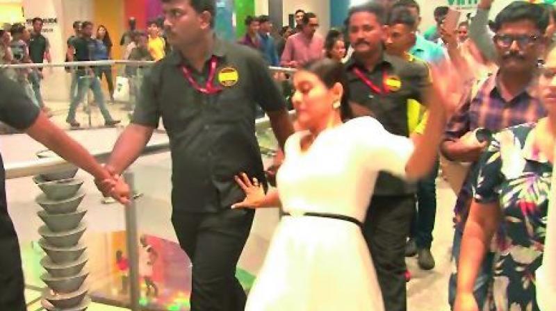 Theres a video going viral on social media and it features Kajol losing her balance and falling down in front of thousands of people at a mall.