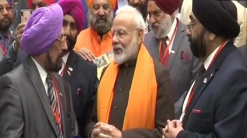 Thank you PM for Kartarpur: Sikh community in Houston meets \Tiger\ Modi