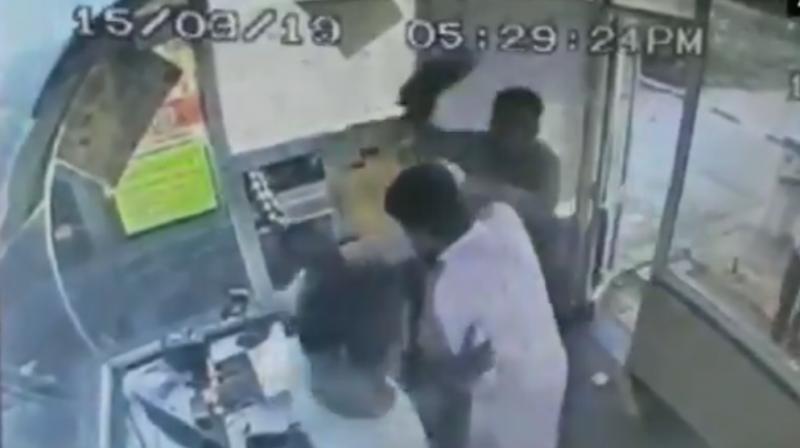 Watch: Man thrashes toll plaza employee with slipper