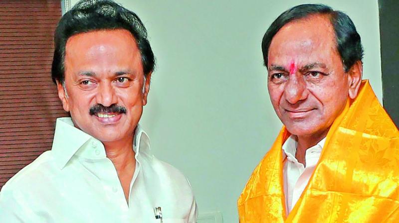 DMK says no to Federal Front: Stalin wants KCR to back Congress-led UPA