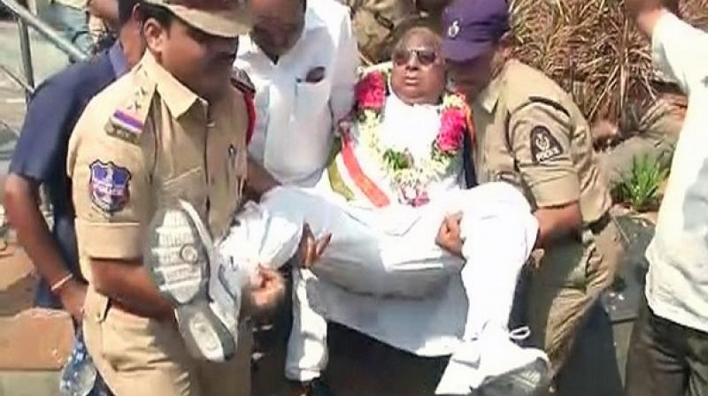 Former Congress MP V Hanumantha Rao was on Saturday detained in Hyderabad. (Photo: ANI/Twitter)