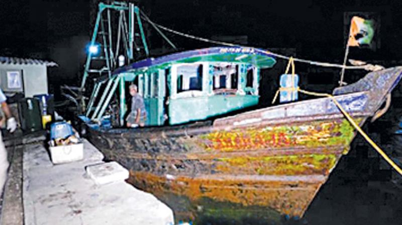 Sri Lankan navy arrest 5 Tamil Nadu fishers