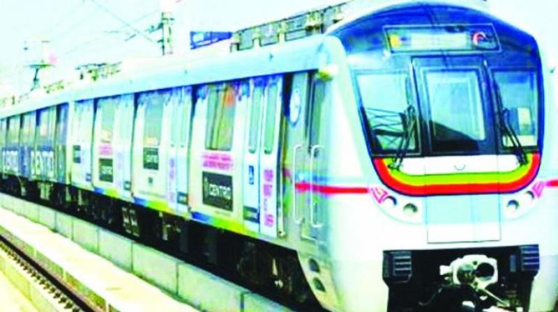 Man attempts suicide at Chaitanyapuri metro station Man attempts suicide at Chaitanyapuri metro station