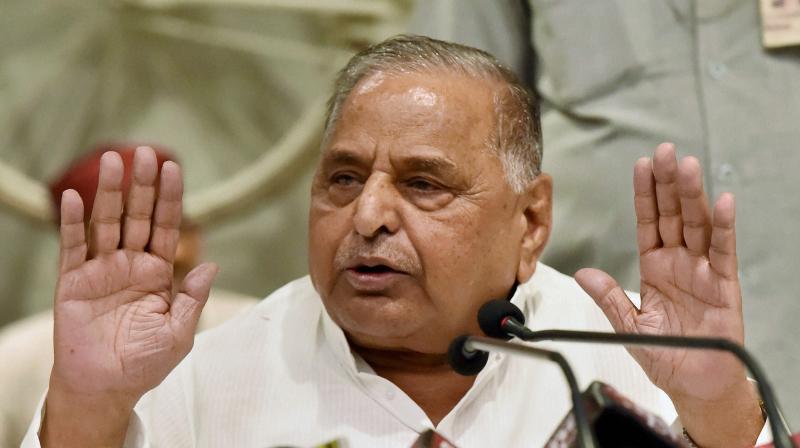 Samajwadi Party supremo Mulayam Singh Yadav addresses a press conference at the party office in Lucknow. (Photo: PTI)