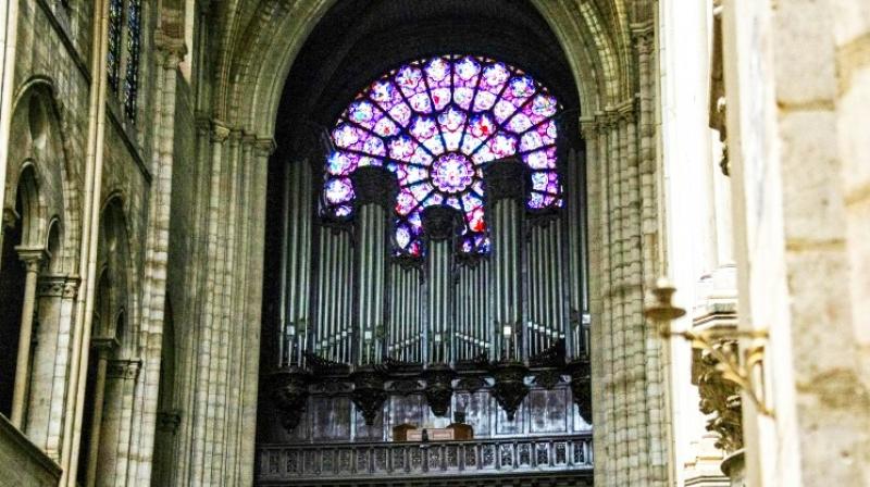 Notre-Dame organ dusty but undamaged: Organist
