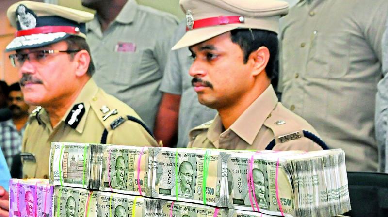 Hyderabad cops seize Rs 90.5 lakh unaccounted cash