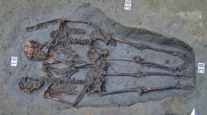 Lovers of Modena, famous skeletal couple buried holding hands were both men