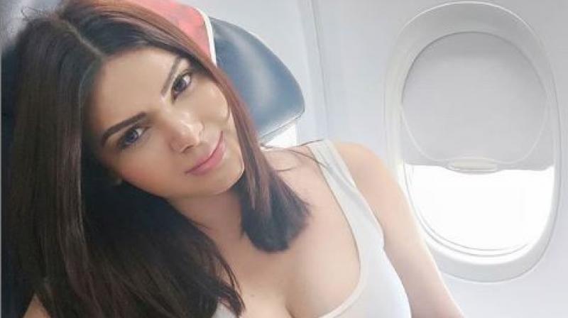 ICC CWC\19: Sherlyn Chopra goes bold to show who\s the father before Ind Pak game