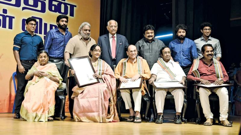Veterans honoured at Sivaji birth anniv