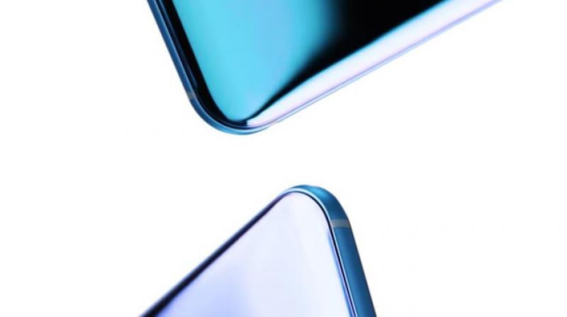 The HTC U11 is tipped to have sensors on the sides of the device that will aid single-handed control over the smartphone.