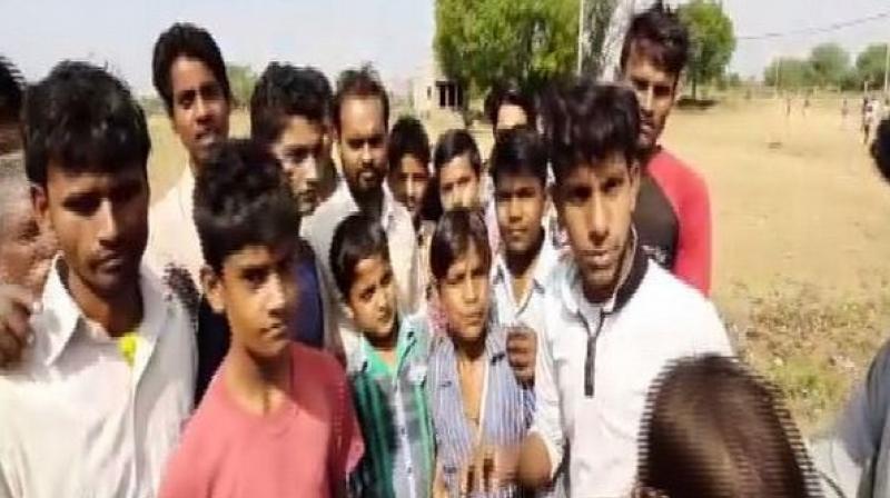 Villagers boycott voting in Fatehpur Sikri over development