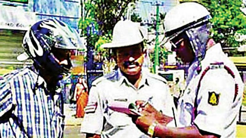 Hyderabad: Traffic police clear pushcarts, junk under flyover
