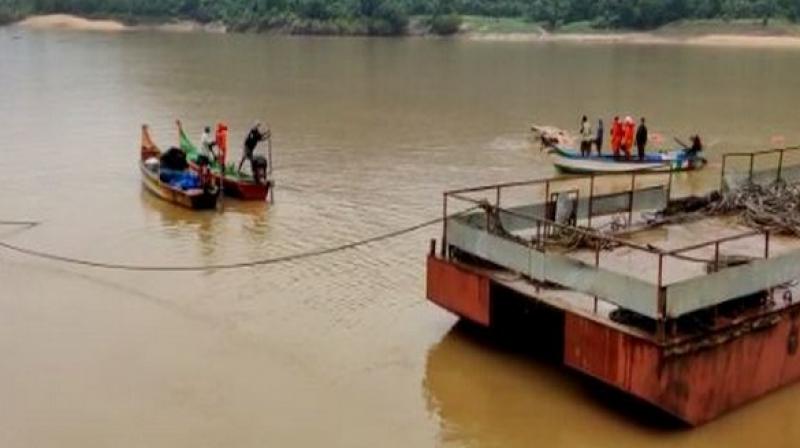 Godavari boat tragedy: Boat extracted, 5 bodies recovered from boat