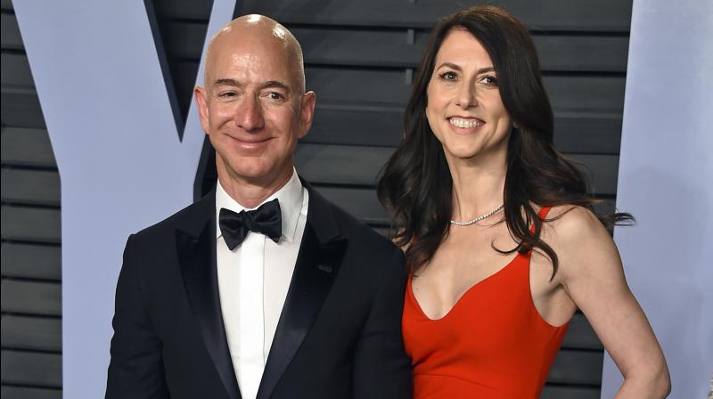 Jeff Bezos to continue holding Amazon voting power after divorce settlement