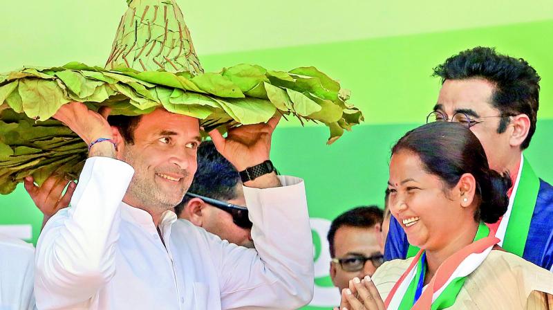 PM gives speeches from teleprompter, says Rahul Gandhi