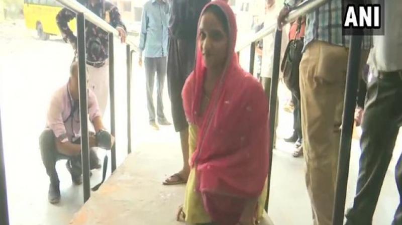 Specially-abled woman votes in Madhya Pradesh