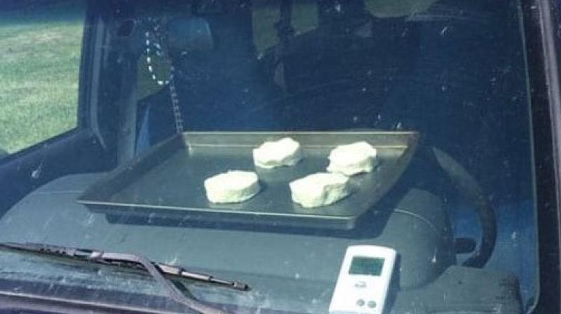 Nebraska National Weather Service bakes biscuits inside hot car, see tweets